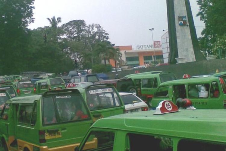 Warga Rugi Terjebak Macet, Mayoritas Pemda Tak Prioritaskan Transportasi Umum