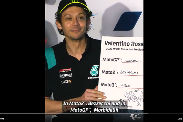 Pebalap Petronas Yamaha SRT, Valentino Rossi, saat memberikan prediksi juara MotoGP 2021.