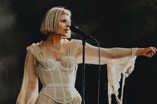 Lirik dan Chord Lagu A Dangerous Thing - AURORA 