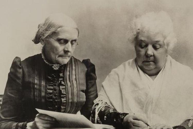 Susan B Anthony (kiri) bersama sahabatnya sesama pejuang hak-hak perempuan Elizabeth Cady Stanton (kanan).