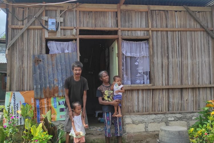 Cucunya Alami "Stunting", Nenek di Kota Kupang: Kami Tak Pernah Makan Daging, Tak Ada Uang untuk Beli