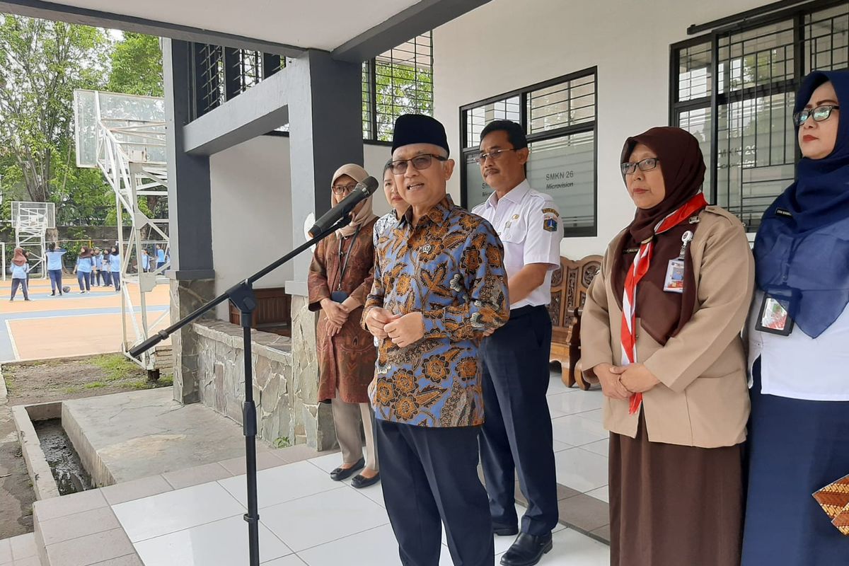 Wamendikdasmen Soroti Fenomena Anak Banyak Baca Tapi Tidak Paham Isinya