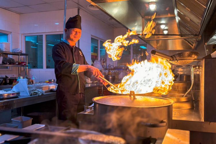 Hotel Gumaya menggunakan gas bumi untuk keperluan kitchen dan laundry yang memberikan efisiensi biaya energi kurang lebih 40 persen. 