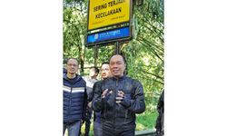 Jasa Raharja Ajak Komunitas Motor Tomohon Safety Riding dan Bersihkan Rambu Lalu Lintas