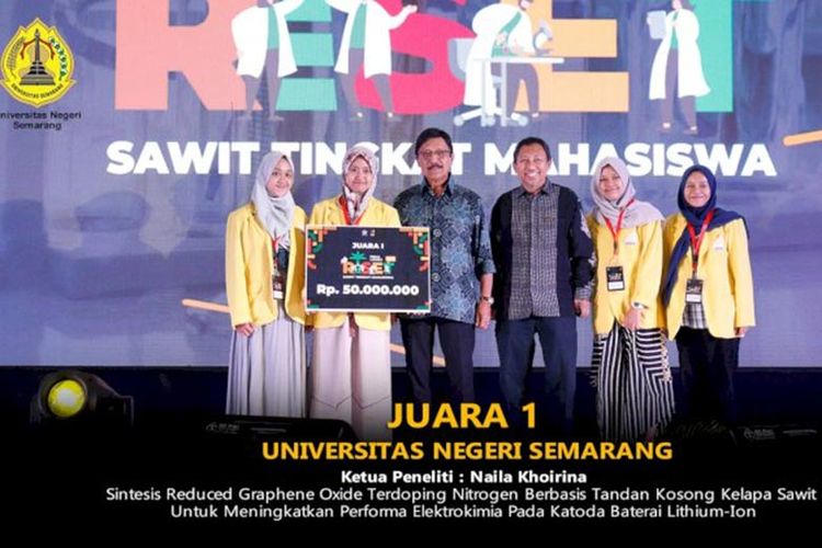 Pemenang juara 1 Lomba Riset Sawit Tingkat Mahasiswa 2023. 

