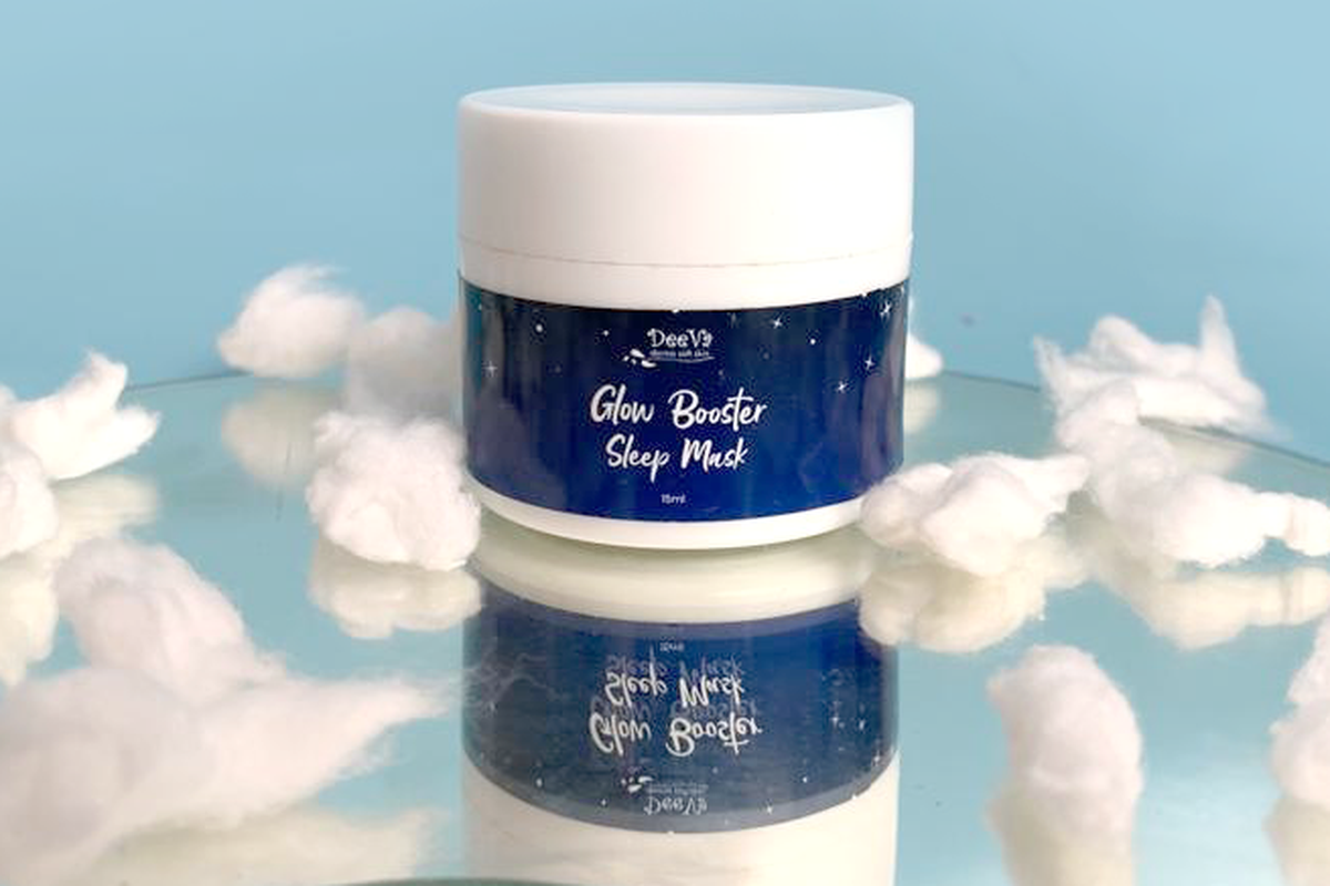 Glow Booster Sleep Mask.

