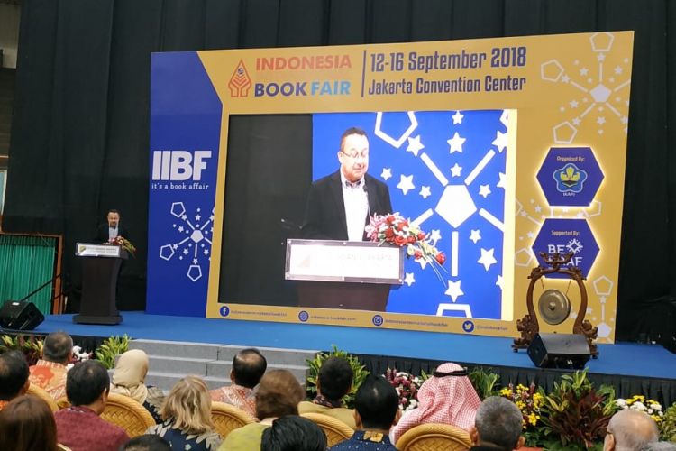 Indonesia International Book Fair (IIBF) 2018 diadakan 12-16 September 2018 di Jakarta Convention Center (JCC), Jakarta.