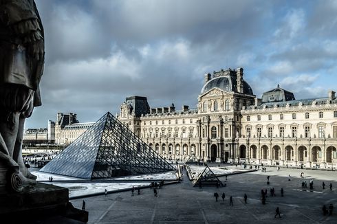 Perancis Perketat Kebijakan untuk Turis Asing guna Cegah Omicron