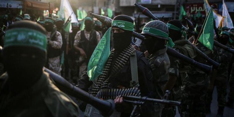 US Wing Movement Allegedly Provides Arms to Hamas Page all