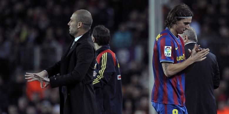 Josep Guardiola dan Zlatan Ibrahimovic saat keduanya masih tergabung di FC Barcelona.