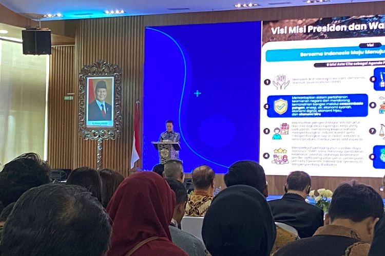 Sekretaris Jenderal (Sekjen) KKP, Rudy Heriyanto Adi Nugroho, menyampaikan terkait investasi sektor perikanan, Jakarta Pusat, Kamis (20/11/2025). 