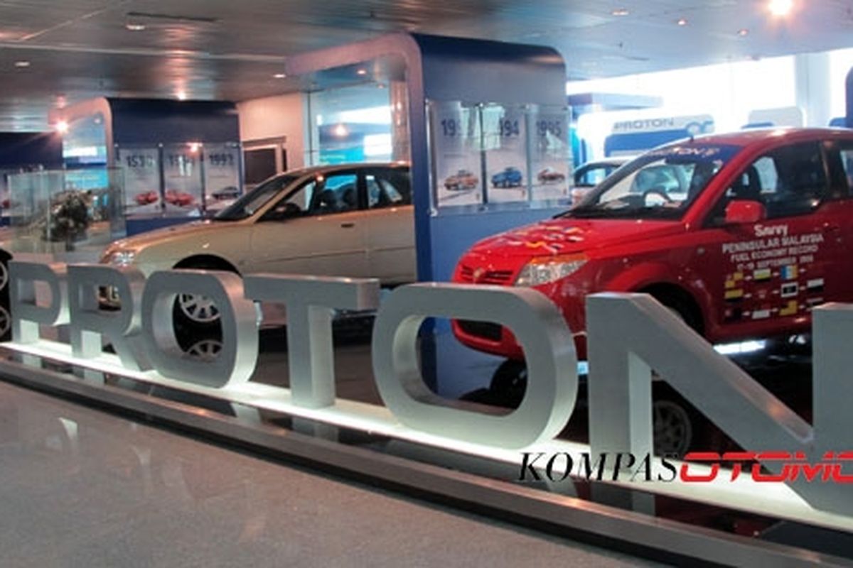 Galeri Proton di komplek produksi Shah Alam, Malaysia.