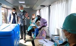 Percepat Vaksinasi di Jateng, Ganjar Luncurkan Bus Vaksin