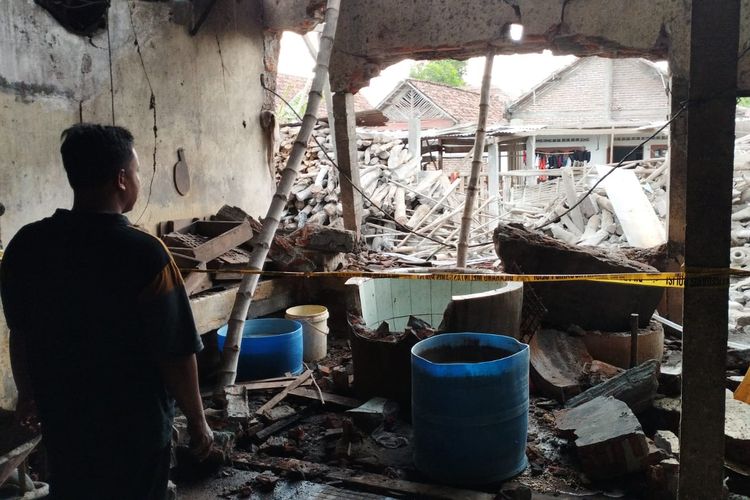 Kondisi perusahaan ?Tahu Barokah? di Desa Mlorah, Kecamatan Rejoso, Kabupaten Nganjuk, Jawa Timur, yang meledak Kamis (14/12/2023) pagi