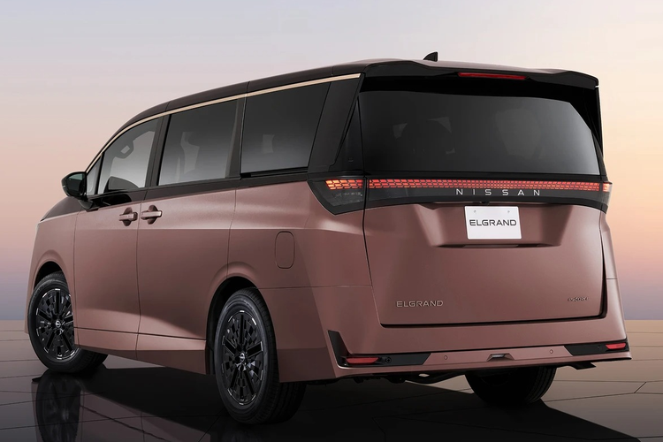 Nissan New Elgrand 2026 hadir di Japan Mobility Show 2025