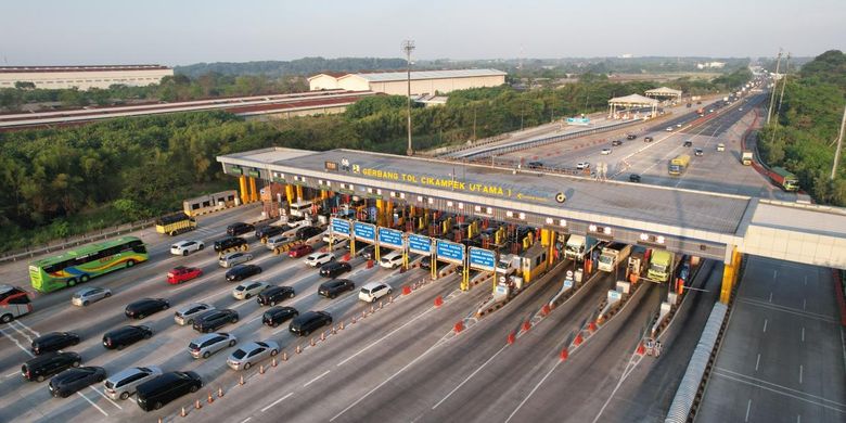 PT Jasamarga Transjawa Tol (JTT) berlakukan diskon tarif tol sebesar 20% di ruas Trans Jawa dalam rangka menyambut periode Libur Natal 2025 dan Tahun Baru 2026 (Nataru 2025/2026). Kebijakan ini diharapkan mampu menghadirkan perjalanan yang lebih nyaman dan efisien, sekaligus bentuk kontribusi dalam memberikan manfaat langsung berupa penghematan biaya perjalanan bagi pengguna jalan.
