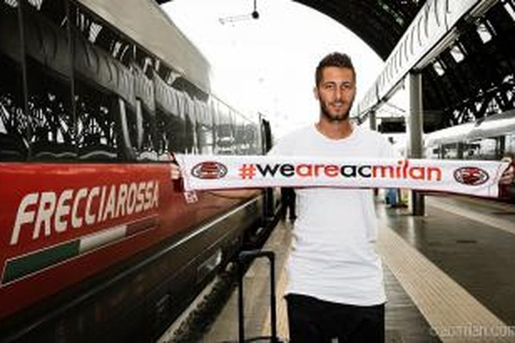 Gelandang anyar AC Milan, Andrea Bertolacci.