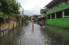 Drainase Sempit, Jalan dan Permukiman Warga di Pangkalpinang Terendam Banjir