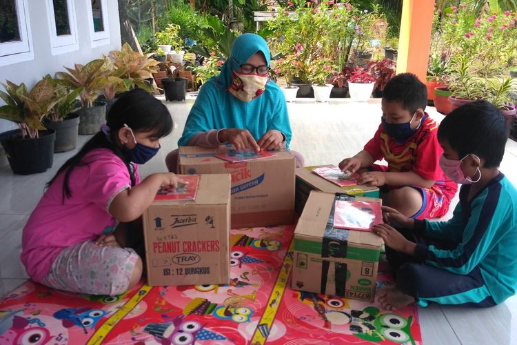 Memastikan intoleransi tidak terjadi di sekolah adalah tanggungjawab semua semua warga sekolah. Butuh kerja sama dari semua pihak untuk berbenah agar karakter toleransi menjadi pembiasaan di sekolah. 