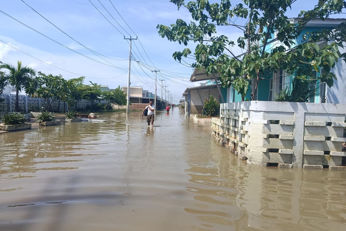 48 Desa di Kabupaten Bekasi Terdampak Banjir, Longsor dan Angin Puting  Beliung