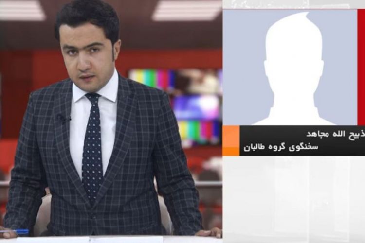 Potongan video memperlihatkan siaran langsung ketika televisi Afghanistan 1TV mewawancarai juru bicara Taliban Zabilullah Mujahid.