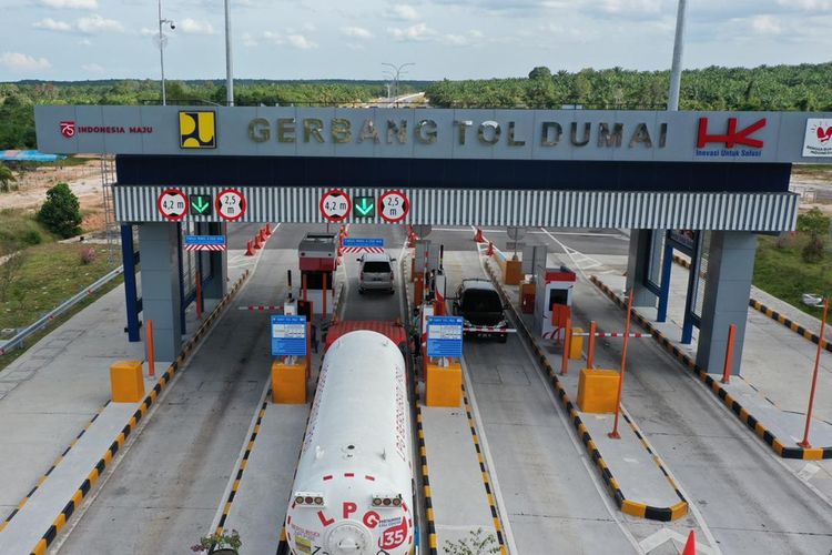 Gerbang Tol (GT) Dumai Tol Pekanbaru-Dumai.