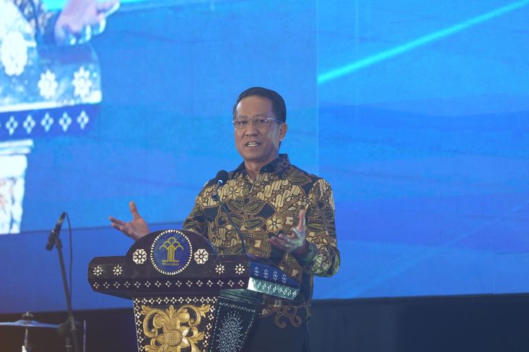 Menteri Hukum (Menkum) Supratman Andi Agtas dalam Rapat Koordinasi Pengendalian Kinerja dan Refleksi Akhir Tahun Kementerian Hukum Tahun 2025, di Grand Mercure Kemayoran, Kamis (18/12/2025).

