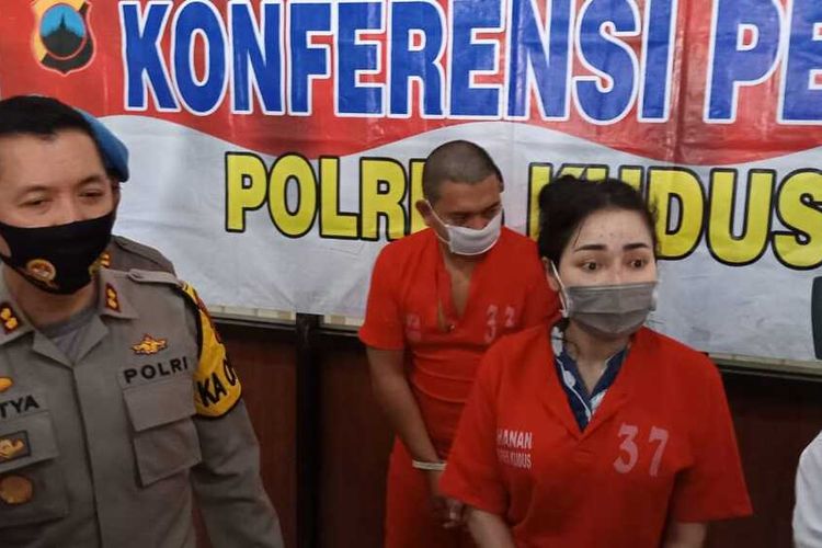 Pedangdut Ayu Vaganza saat konferensi pers di Mapolres Kudus, Kamis (2/7/2020).