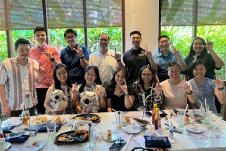 Tim South East Asia Recruitment and Partnership JCU Singapore menggelar Alumni Luncheon perdana di Surabaya pada Minggu (27/8/2023). 

