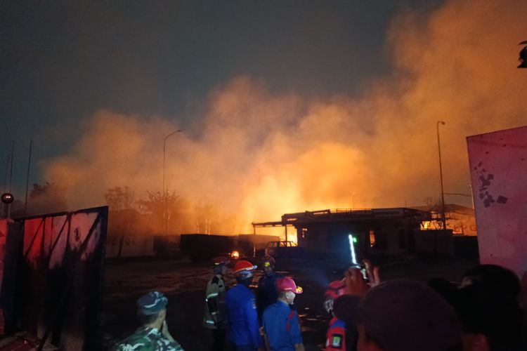 Korban Kebakaran SPBE Cimuning Bekasi Dapat Bantuan Rp 25 Juta, Rumah Terdampak Rp 40 Juta