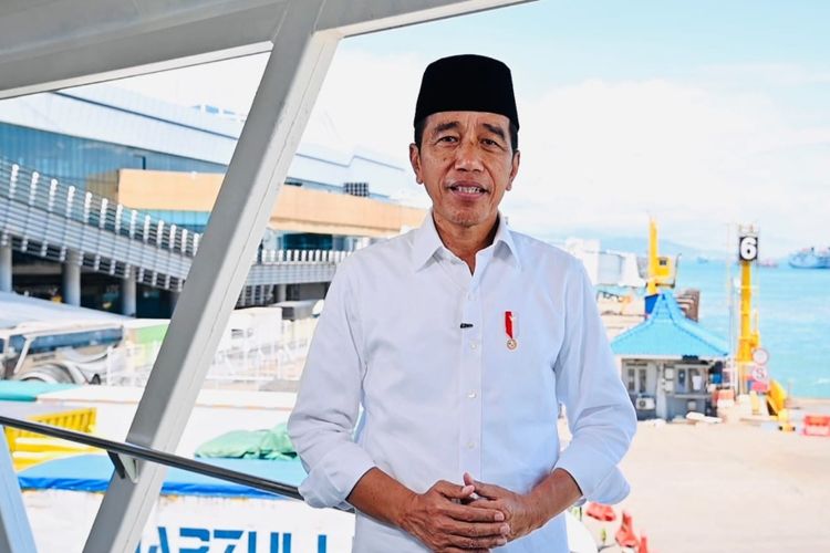 Presiden Joko Widodo saat menyampaikan ucapan selamat Idul Fitri 1 Syawal 1444 Hijriah yang jatuh bertepatan pada hari Sabtu (22/4/2023).
