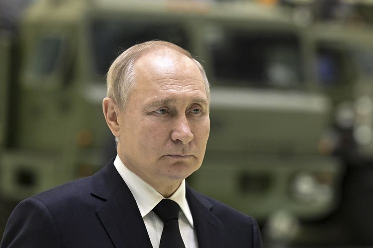 Rangkuman Hari Ke-399 Serangan Rusia ke Ukraina: Perang “Hybrid” dengan Barat | Putin Akui Dampak Sanksi