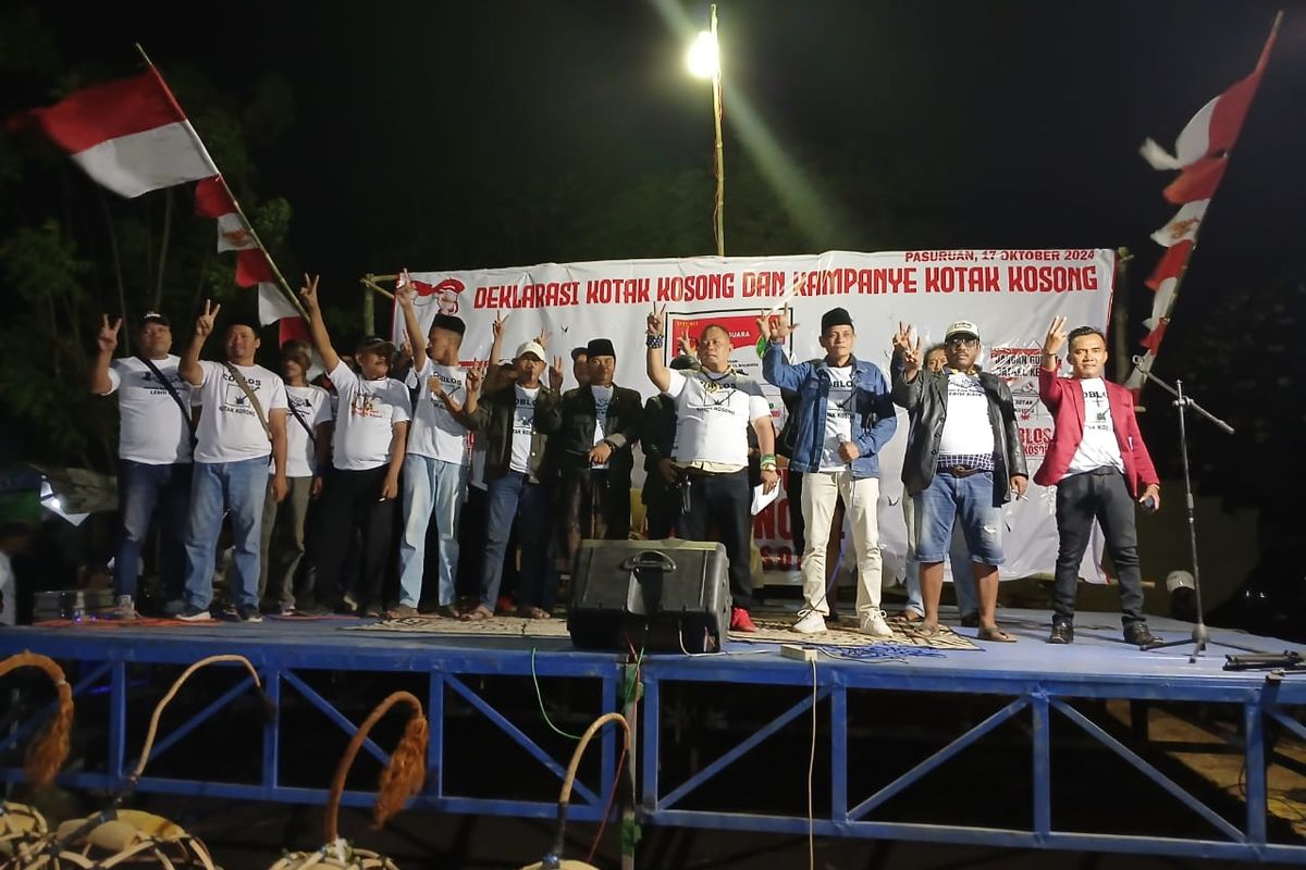 Forum Penyelamat Demokrasi melakukan deklarasi pada Kamis (17/10/2024) malam. Deklarasi ini untuk melawan paslon tunggal Pilkada Kota Pasuruan sehingga mereka mengkampanyekan pilih kotak kosong dalam Pilkada Kota Pasuruan 2024.