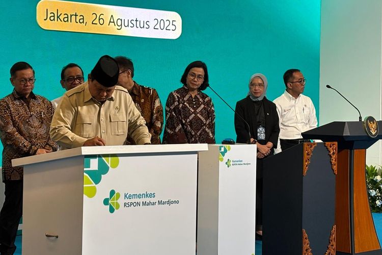 Presiden Republik Indonesia Prabowo Subianto meresmikan Gedung Layanan Terpadu dan Institut Neurosains Nasional di Rumah Sakit Pusat Otak Nasional (RS PON) Mahar Mardjono, Jakarta, Selasa (25/8/2025). 