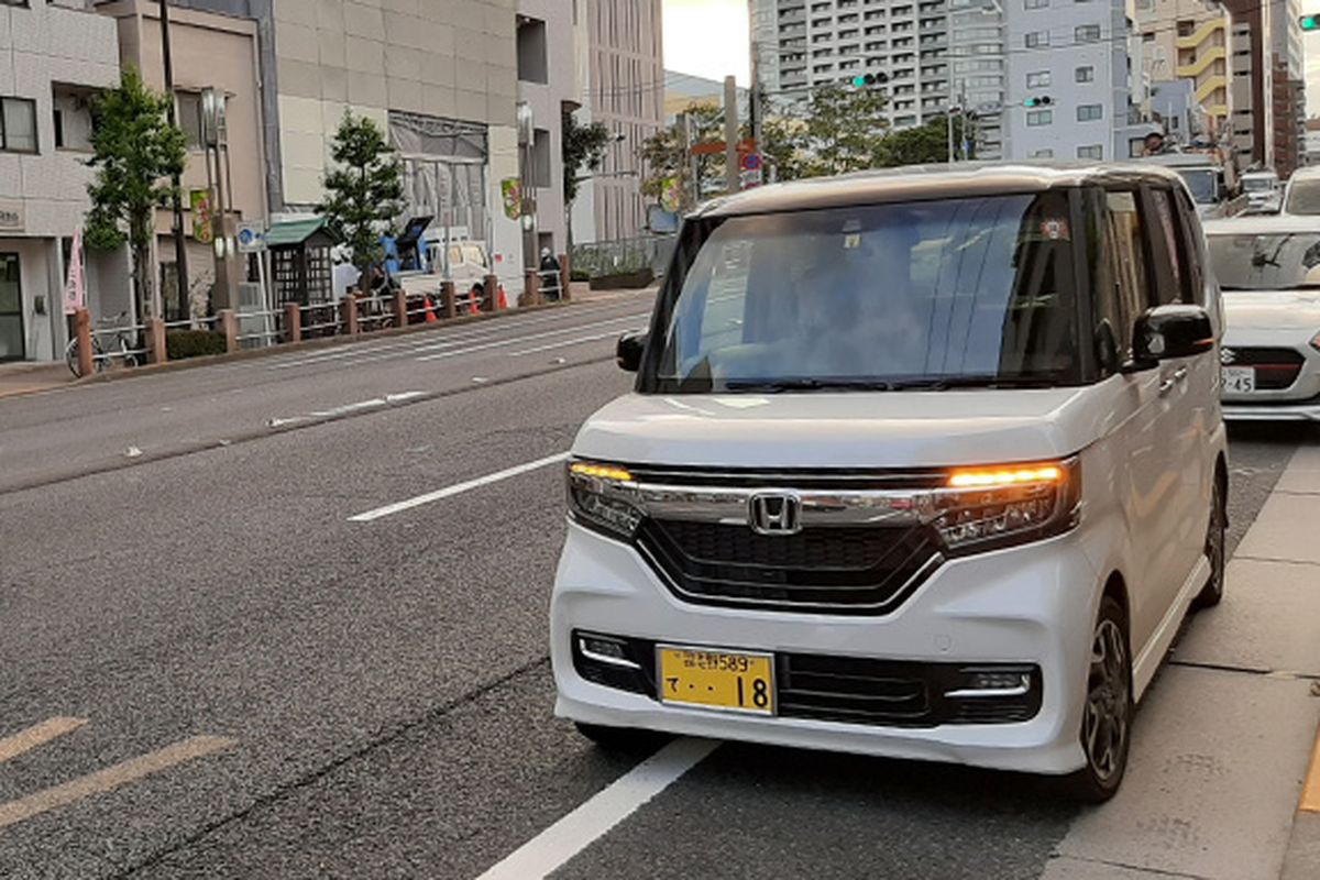 ilustrasi kei-car di Jepang