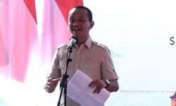 Bahlil: 1,3 Rumah Tangga di 6.700 Dusun Belum Dapat Akses Listrik dari PLN