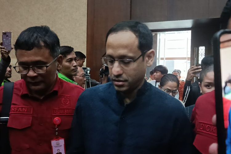 Nadiem Singgung Mandat Jokowi soal Digitalisasi Pendidikan di Sidang Chromebook