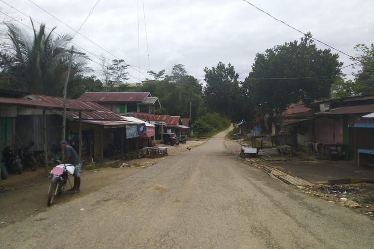 Desa Semoi Dua Kecamatan Sepaku Kabupaten Penajam Paser Utara. Di kecamatan ini digadang-gadang jadi ibu kota negara. Foto diambil, Sabtu (26/10/2019).