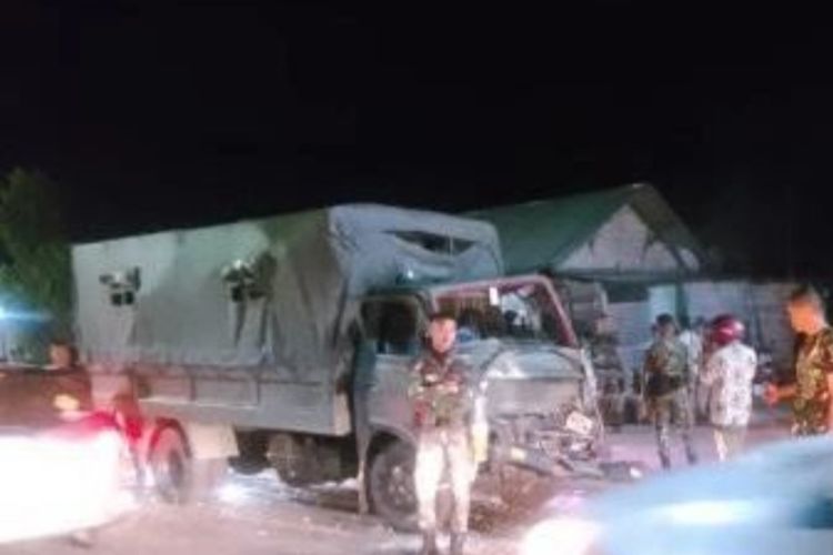Rombongan TNI kecelakaan di perbatasan Lombok Timur -Lombok Tengah, NTB, Jumat (12/5/2023) malam.