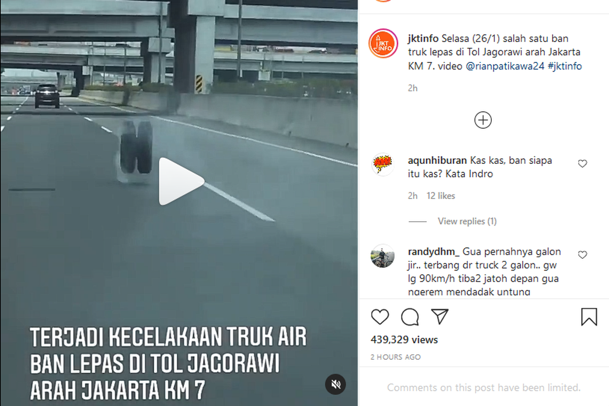 Video roda truk terlepas di jalan tol