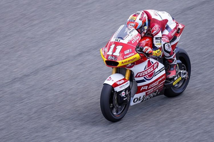 Nicolo Bulega saat sesi kualifikasi pada Moto2 Spanyol 2021