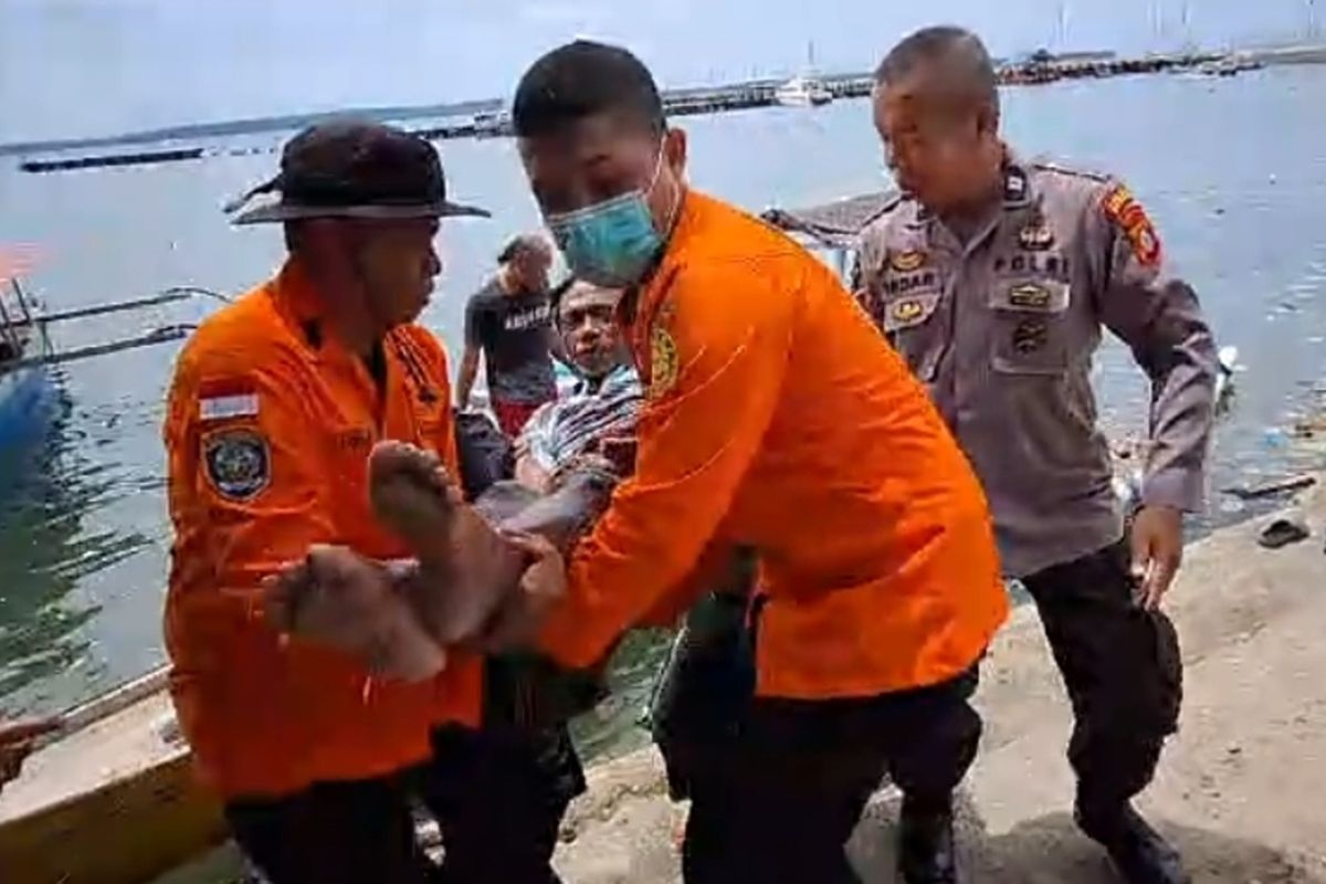 Dua Nelayan Selamat Usai 4 Hari Terapung di Laut, Bertahan Hidup Makan Rumput Laut