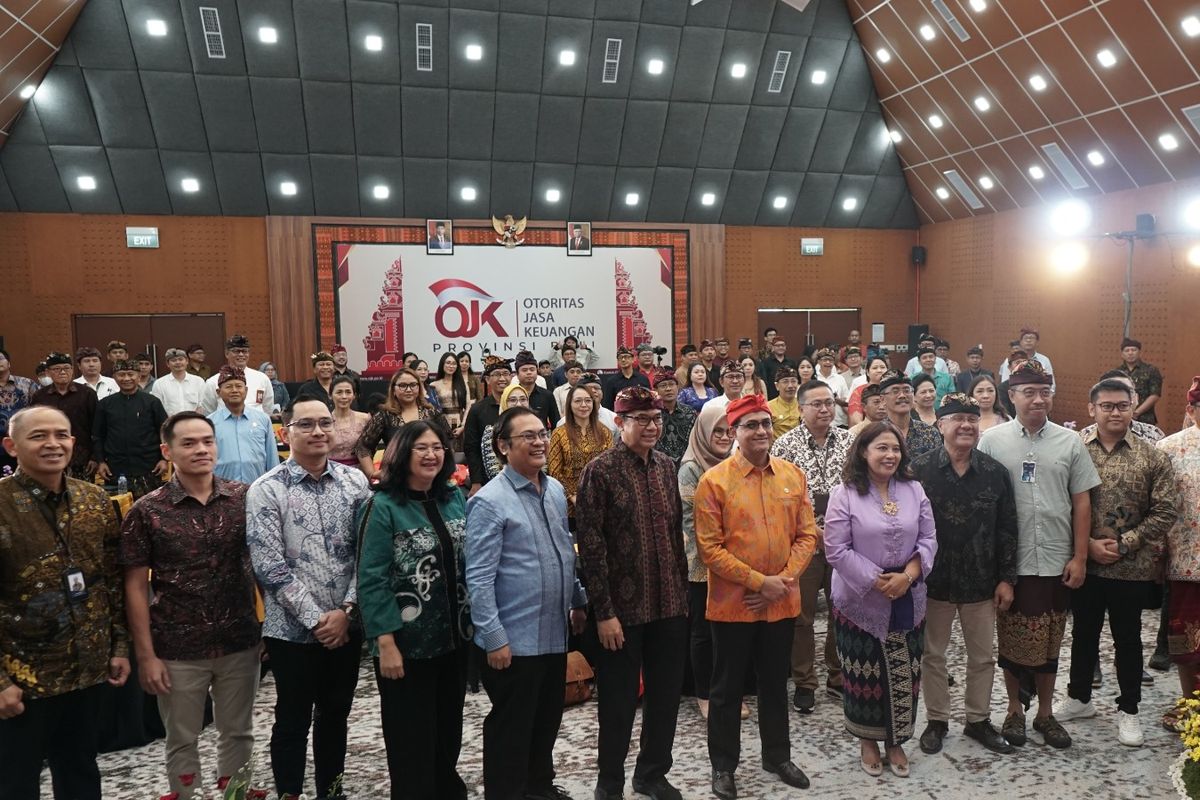 OJK gelar kegiatan Forum Komunikasi Industri Jasa Keuangan (FKIJK) dengan tema peran Inovasi Teknologi Sektor Keuangan (ITSK) percepat integrasi ekonomi keuangan digital ke dalam perekonomian Indonesia, Bali, 4 Juli 2024.