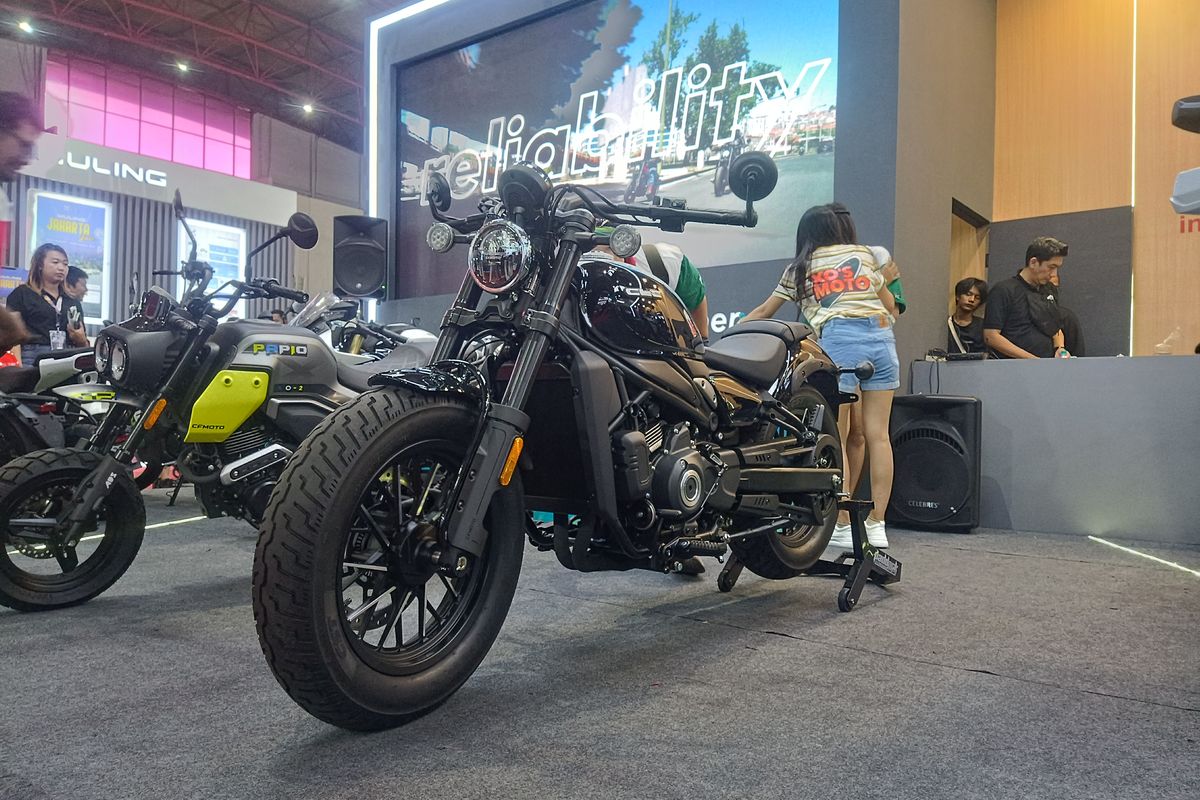 Motor baru MForce di Jakarta Fair Kemayoran 2024, ada CFMoto CLC450, Papio X02 dan WMoto Letbe Neon