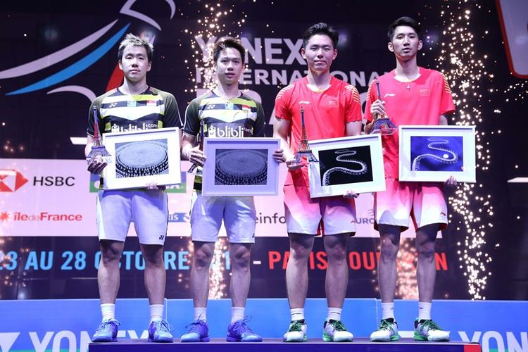 Kevin Sanjaya Sukamuljo/Marcus Fernaldi Gideon dikalahkan wakil Tiongkok, Han Chengkai/Zhou Haodong 21-23, 21-8, 17-21 di final French Open 2018, Minggu (28/10/2018).