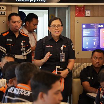 Vice President Public Relations KAI Anne Purba.