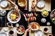 11 Larangan Saat Makan Pakai Sumpit di Jepang, Jangan Tusuk Makanan