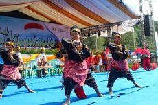 Pawai Budaya Hingga Kontes Burung Berkicau Ramaikan Festival Langkisau 