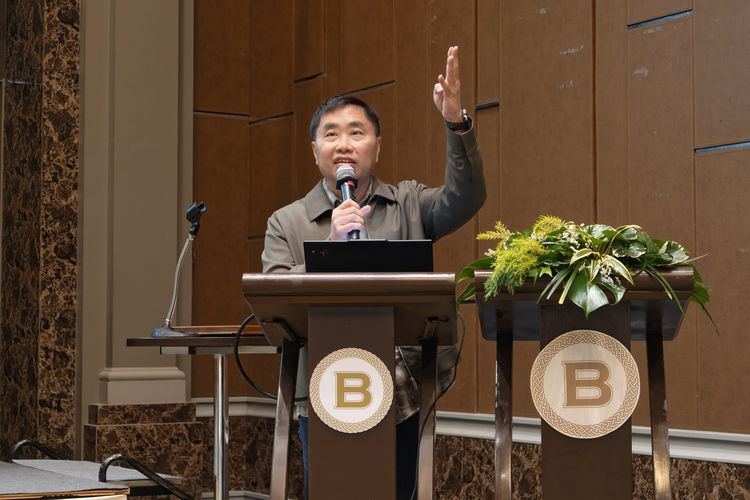 Managing Director Epson Indonesia, Ng Ngee Khiang di sela acara Media Gathering yang digelar Epson di The Berkeley Hotel, Pratunam, Bangkok, Thailand pada Kamis (12/2/2026). 