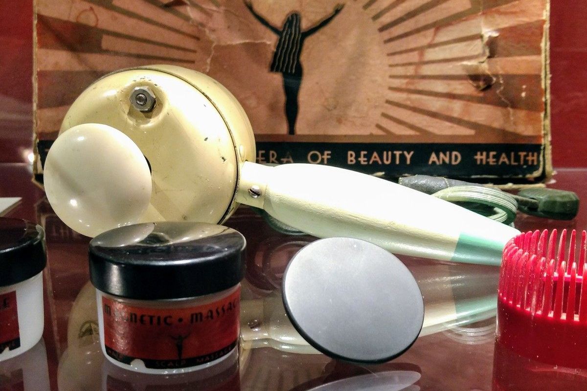 gleitgel dm bewertung Good Vibrations Antique Vibrator Museum in San Francisco main image 0